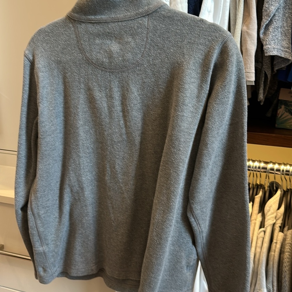 Tommy Bahama half Zip Pullover - Picture 6 of 6
